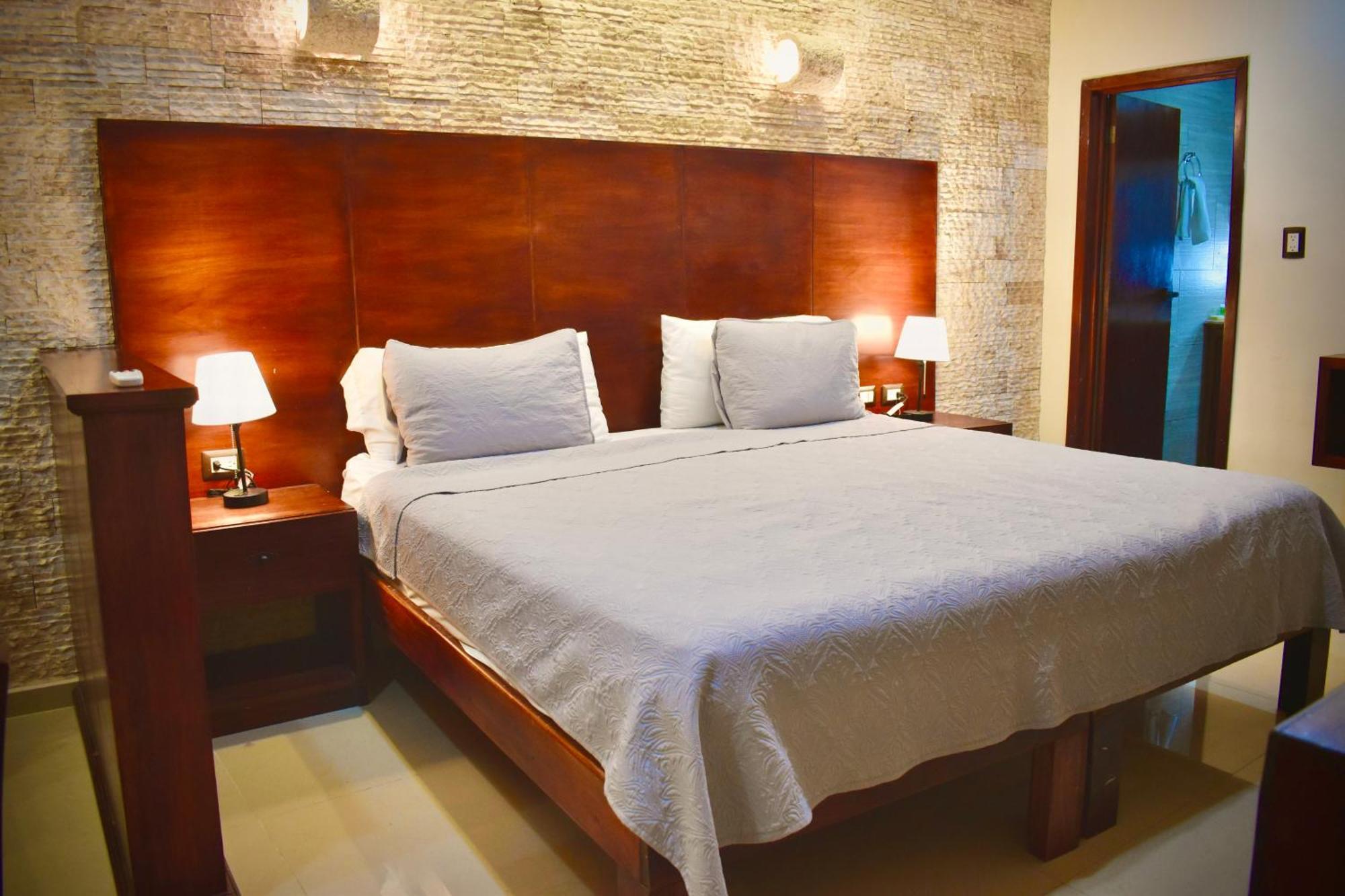 El Zaguan Colonial By Guruhotel Valladolid  Bagian luar foto