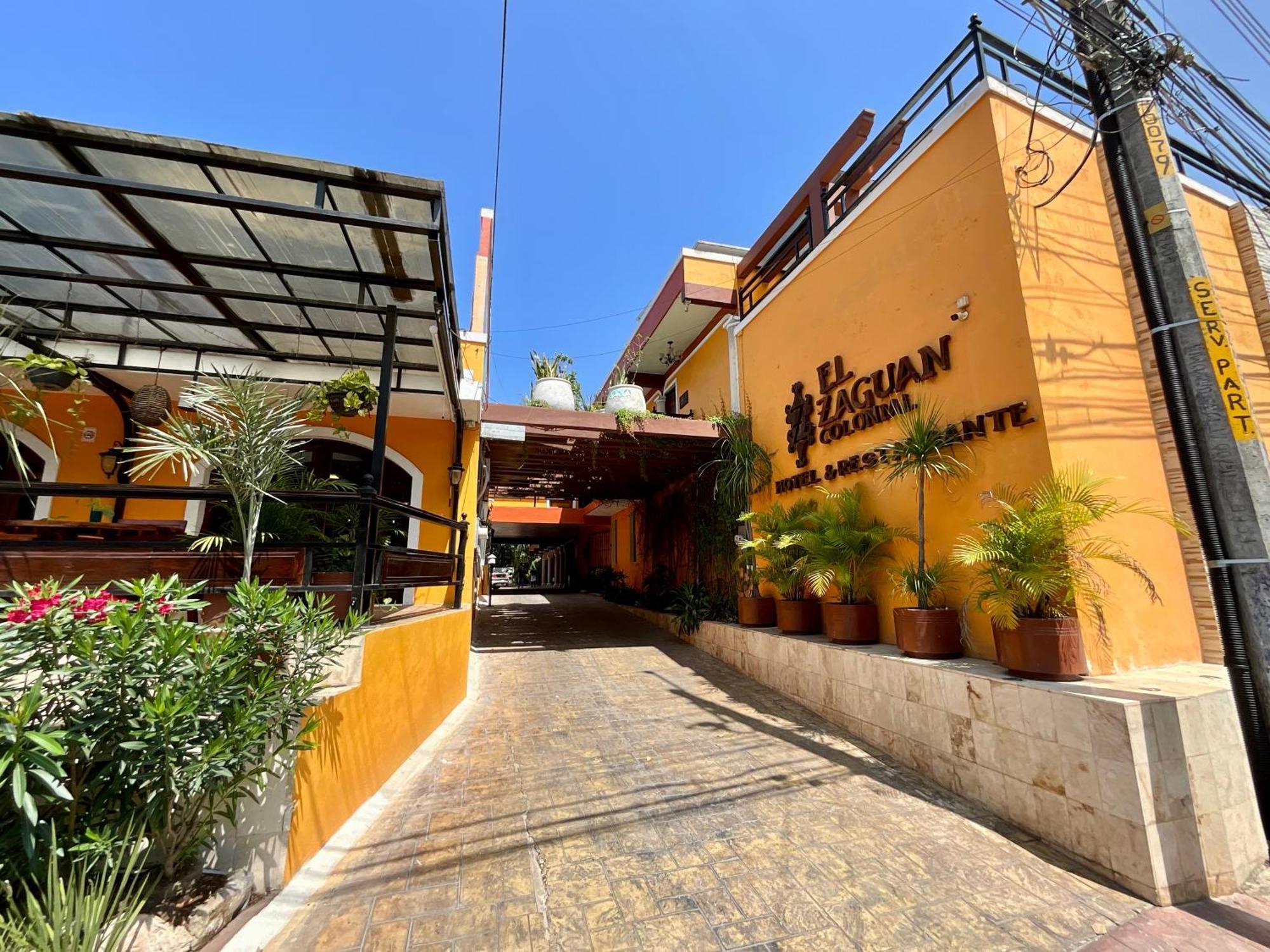 El Zaguan Colonial By Guruhotel Valladolid  Bagian luar foto