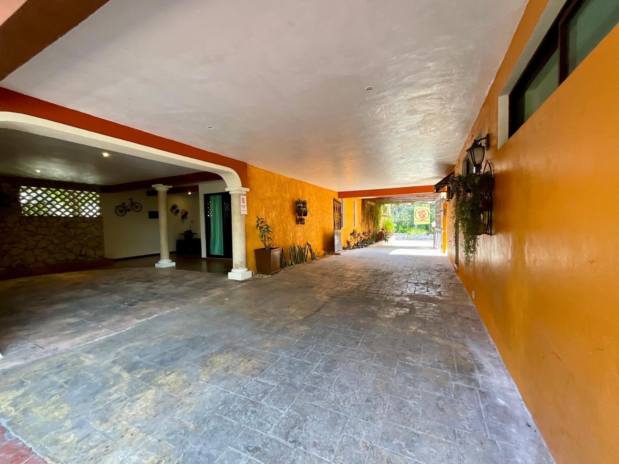 El Zaguan Colonial By Guruhotel Valladolid  Bagian luar foto