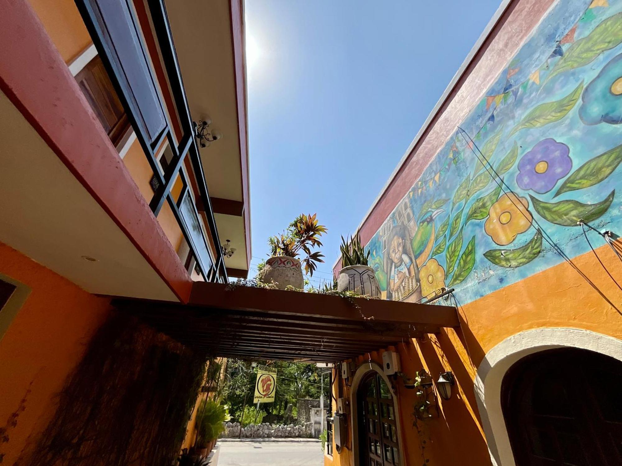 El Zaguan Colonial By Guruhotel Valladolid  Bagian luar foto