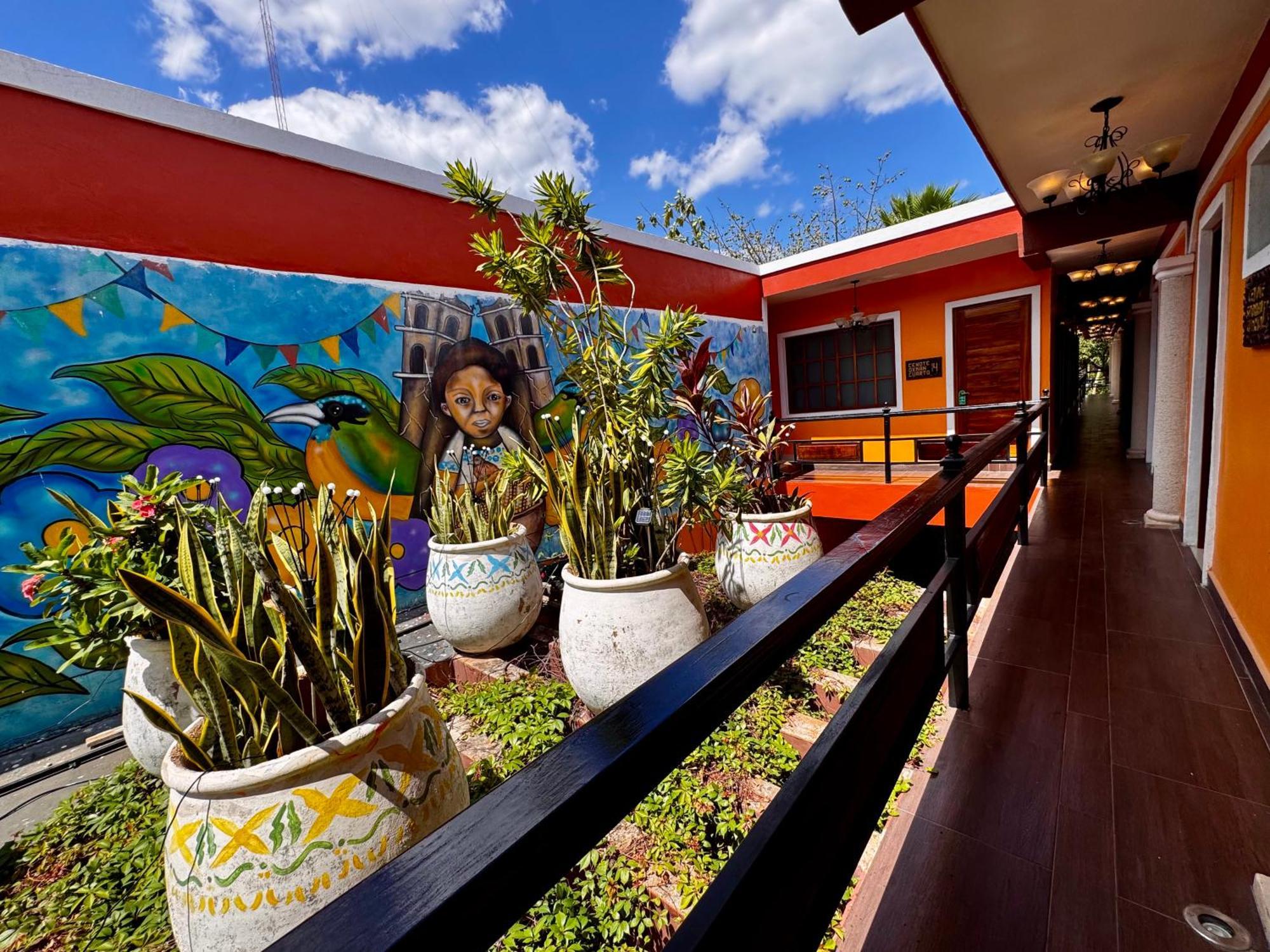 El Zaguan Colonial By Guruhotel Valladolid  Bagian luar foto