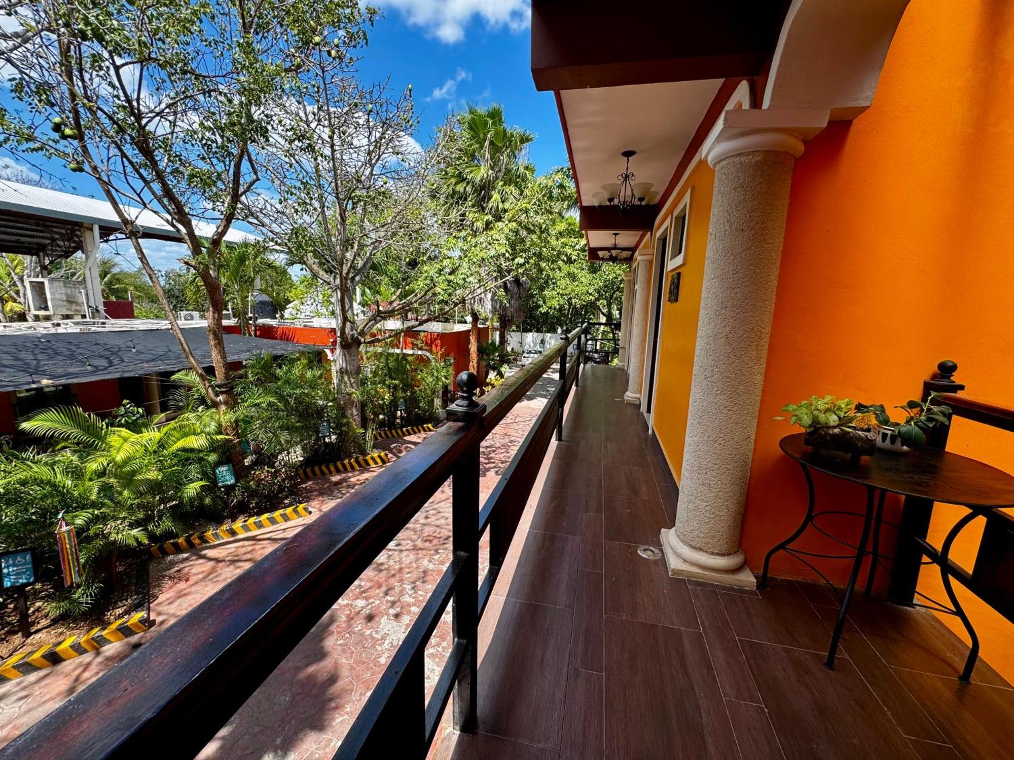 El Zaguan Colonial By Guruhotel Valladolid  Bagian luar foto